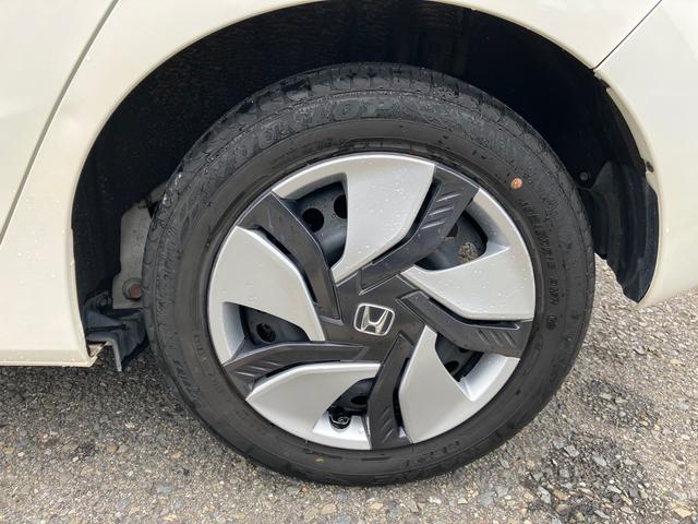 フィットハイブリッド Ｌパッケージ　スマートキー　ＥＴＣ　　純正ナビＴＶ　　ハーフレザーシート　プライバシーガラス（16枚目）