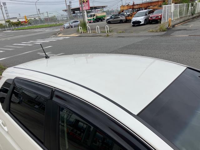 フィットハイブリッド Ｌパッケージ　スマートキー　ＥＴＣ　　純正ナビＴＶ　　ハーフレザーシート　プライバシーガラス（17枚目）