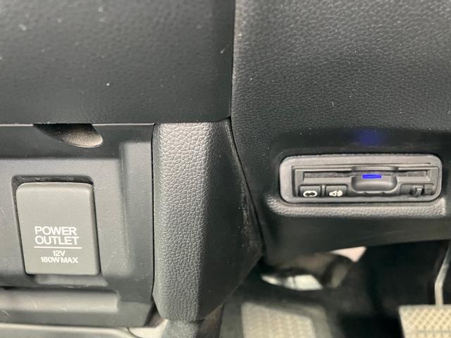 フィットハイブリッド Ｌパッケージ　スマートキー　ＥＴＣ　　純正ナビＴＶ　　ハーフレザーシート　プライバシーガラス（23枚目）