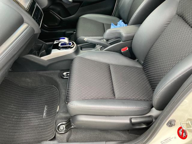 フィットハイブリッド Ｌパッケージ　スマートキー　ＥＴＣ　　純正ナビＴＶ　　ハーフレザーシート　プライバシーガラス（36枚目）