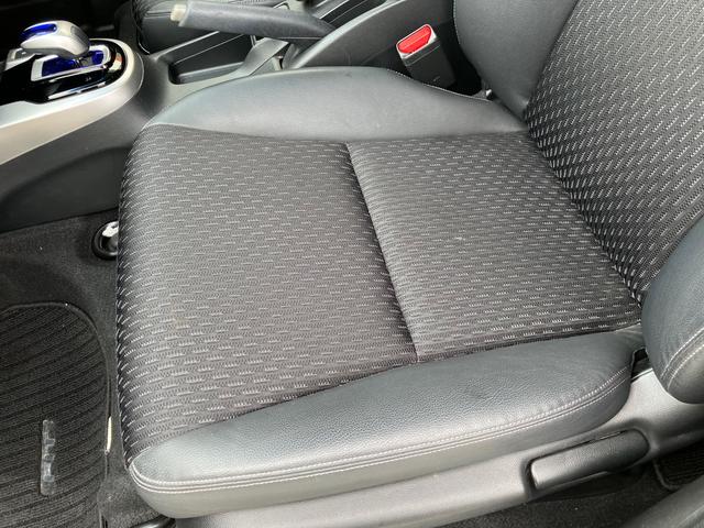 フィットハイブリッド Ｌパッケージ　スマートキー　ＥＴＣ　　純正ナビＴＶ　　ハーフレザーシート　プライバシーガラス（37枚目）