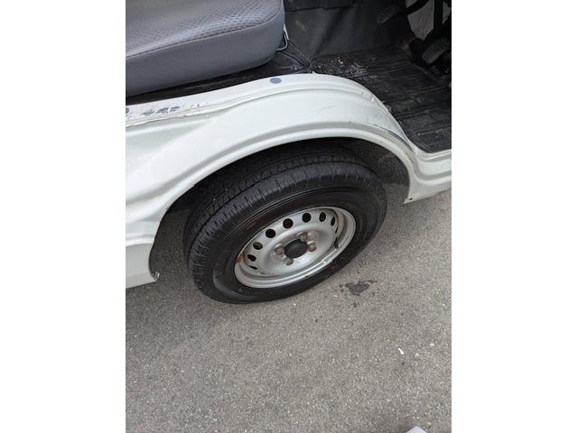 ハイゼットトラック スタンダード　４ＷＤ　５ＭＴ（11枚目）