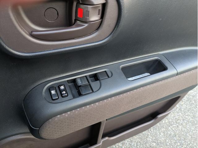 スペイド F プッシュスタート スマートキー 純正ナビ&テレビ バックカメラ ETC 社外アルミホイール 電動格納式ドアミラー パワステ パワーウインドー エアコン(9枚目)