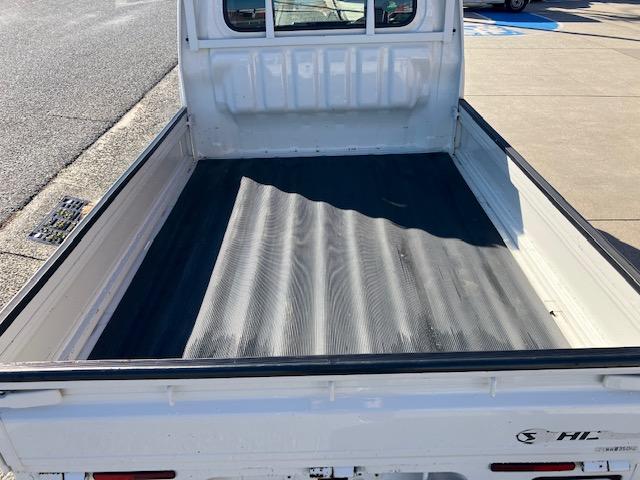 ハイゼットトラック スタンダード　５ＭＴ　エアコン　オーディオ　４ＷＤ（10枚目）