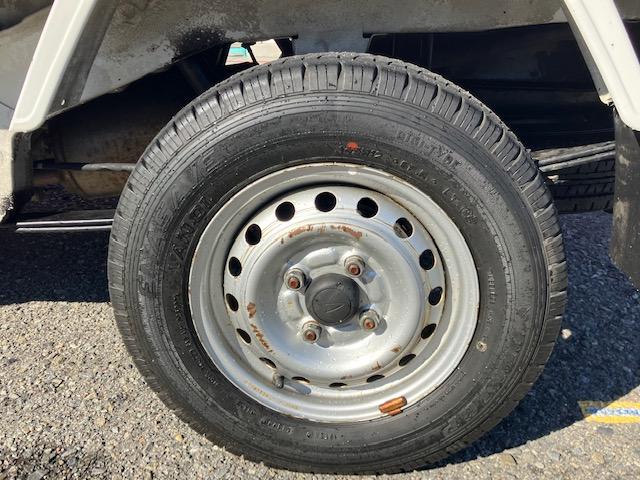 ハイゼットトラック スタンダード　５ＭＴ　エアコン　オーディオ　４ＷＤ（17枚目）