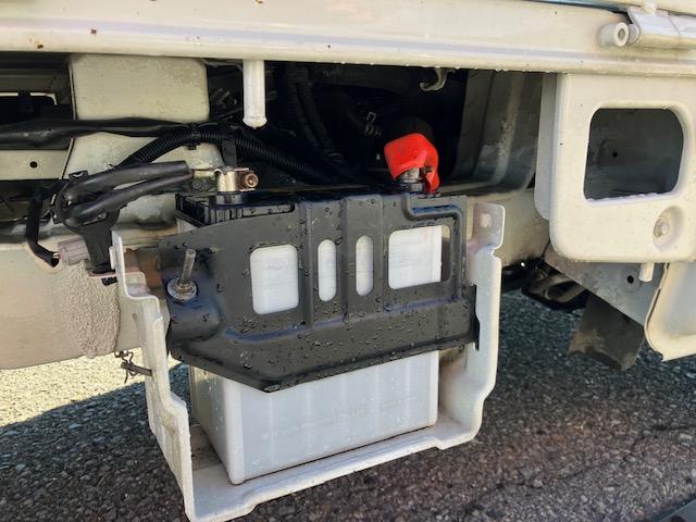 ハイゼットトラック スタンダード　５ＭＴ　エアコン　オーディオ　４ＷＤ（30枚目）