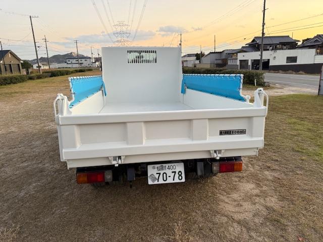 デュトロ ダンプ 2トン AT 5万km(10枚目)