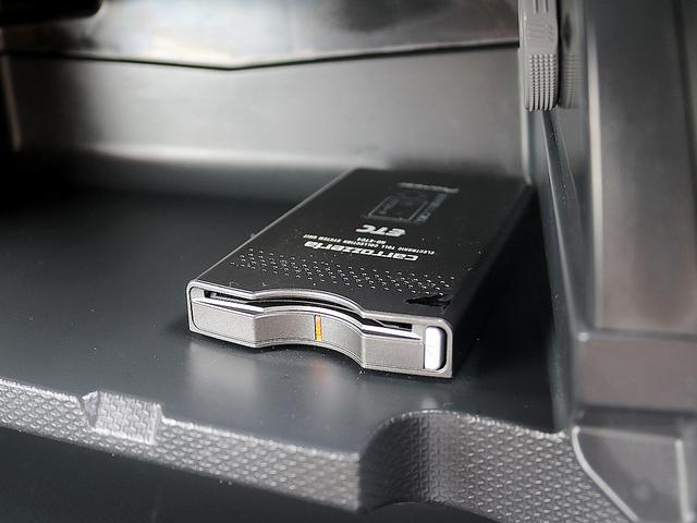 両側電動スライドドア 社外15AW ナビ TV バックカメラ ETC プッシュスタート スマートキー LEDルームライト オートライト HIDヘッドライ ウォークスルート ステアリモコン AAC(22枚目)