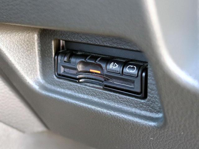 15X Mセレクション 大・特・価・車 ベンチシート Bluetooth接続 ナビ TV ETC プッシュスタート インテリジェントキー ドライブレコーダー ヘッドライトレベライザ タイミングチェーン リアプライバシーガラス(20枚目)