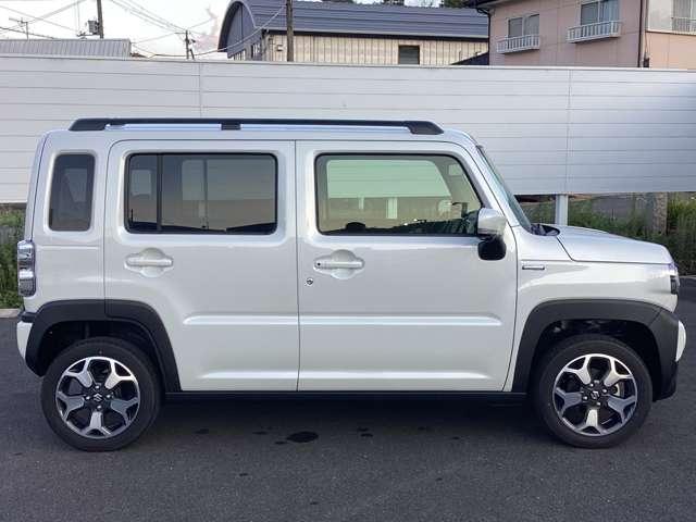 ハスラー ＨＹＢＲＩＤ　Ｘターボ　２型　全方位モニター対応ナビ　４ＷＤ　衝突被害軽減ブレーキ　後退時ブレーキサポート　踏み間違い防止機能　車線逸脱抑制機能　アダプティブクルーズコントロール　ＬＥＤヘッドライト　フルセグＴＶ　ドライブレコーダー　ＥＴＣ車載器　オートライト（4枚目）
