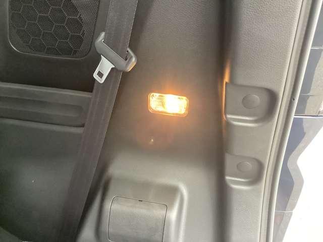 スペーシアカスタム カスタム　ＨＹＢＲＩＤ　ＸＳ　両側電動スライドドア　電動駐車ブレーキ　衝突被害軽減ブレーキ　低速時ブレーキサポート　車線維持支援機能　車線逸脱警報　踏み間違い防止機能　アダプティブクルーズコントロール　ＬＥＤヘッドライト　ステアリングヒーター（46枚目）