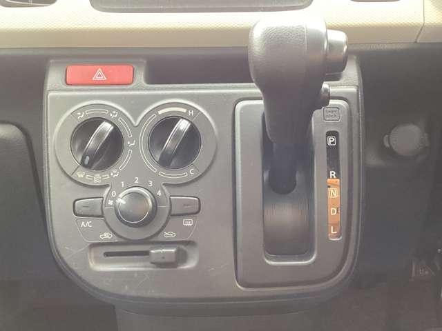 アルト Ｌ　２型　４ＷＤ　車検整備付き　衝突被害軽減ブレーキ　後退時ブレーキサポート　踏み間違い防止機能　オートライト　オートマチックハイビーム　純正ＣＤラジオチューナー　パワーウインドウ　キーレスエントリー（11枚目）