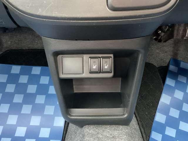 アルト Ｌ　２型　４ＷＤ　車検整備付き　衝突被害軽減ブレーキ　後退時ブレーキサポート　踏み間違い防止機能　オートライト　オートマチックハイビーム　純正ＣＤラジオチューナー　パワーウインドウ　キーレスエントリー（22枚目）