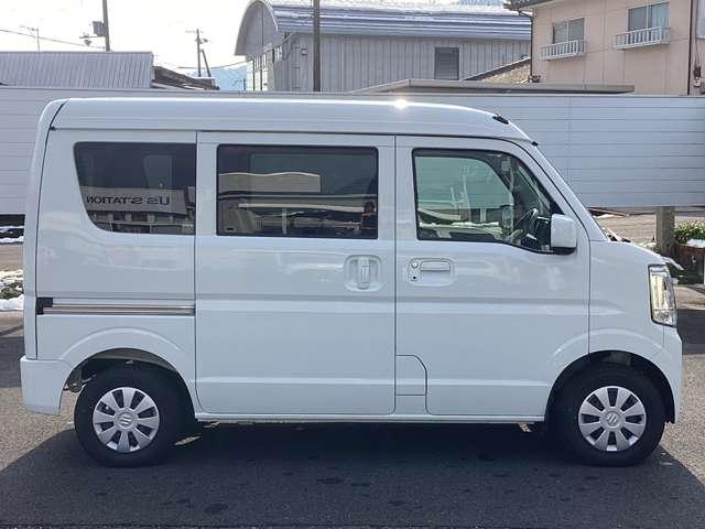 エブリイ JOIN 6型 4WD CVT 衝突被害軽減ブレーキ 後退時ブレーキサポート 踏み間違い防止機能 車線逸脱警報 両側イージークローザー LEDヘッドライト オートライト オートマチックハイビーム 横滑り防止機能(4枚目)