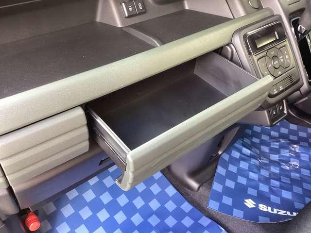 �����o���^�C�v�̃C���p�l�{�b�N�X�ł��B���^�̃{�b�N�X�e�B�b�V���ȂǕ֗��Ɏ��[�ł��܂���