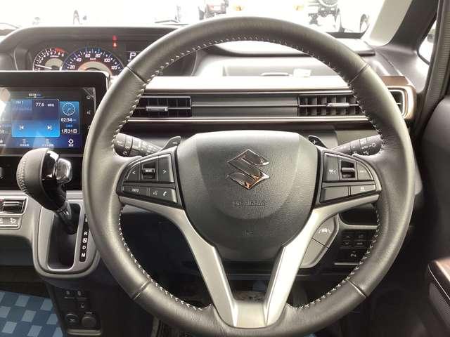 ����������{�v�����X�e�A�����O�z�C�[���ł��B���낢��ȃX�C�b�`���t���Ă��܂��B