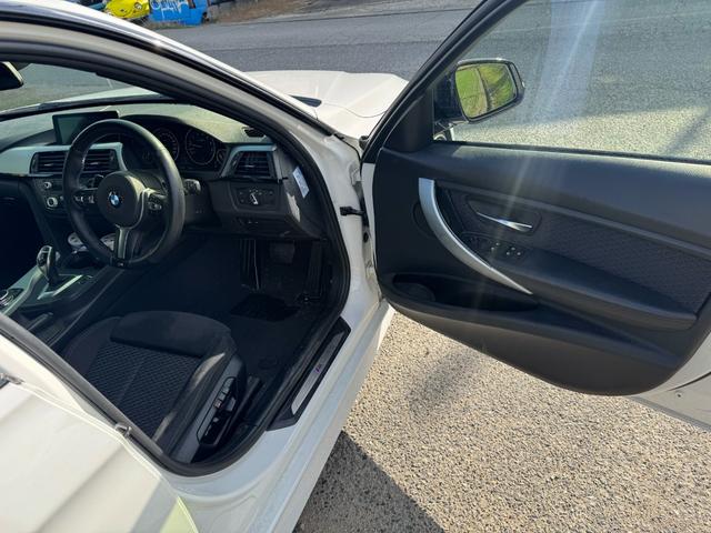 ３シリーズ ３２０ｉ　Ｍスポーツ（30枚目）