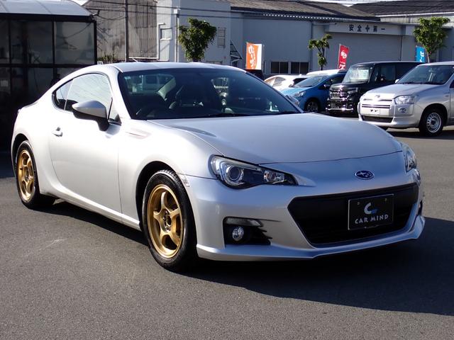 ＢＲＺ Ｓ　６速ＭＴ　ＲＡＹＳグラムライツアルミ　スマートキー２本　ハーフレザーシート　シートヒーター　ディスプレイオーディオ　ＣＤ　ＤＶＤ　Ｂｌｕｅｔｏｏｔｈオーディオ　ＥＴＣ　Ｂカメラ　ＨＩＤオートライト（4枚目）