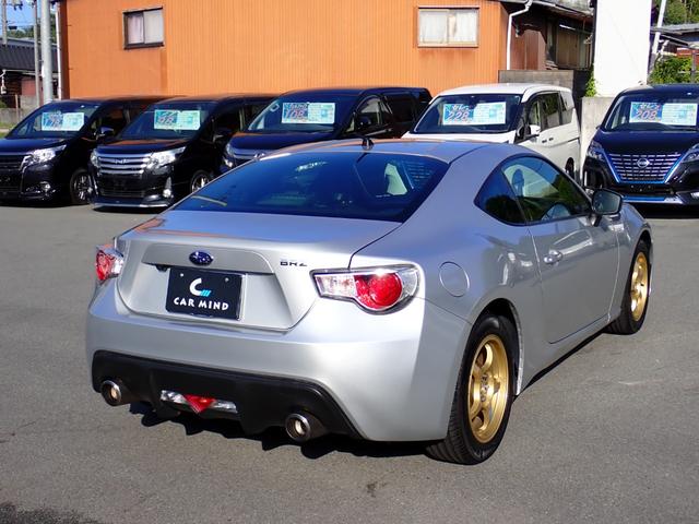 ＢＲＺ Ｓ　６速ＭＴ　ＲＡＹＳグラムライツアルミ　スマートキー２本　ハーフレザーシート　シートヒーター　ディスプレイオーディオ　ＣＤ　ＤＶＤ　Ｂｌｕｅｔｏｏｔｈオーディオ　ＥＴＣ　Ｂカメラ　ＨＩＤオートライト（6枚目）