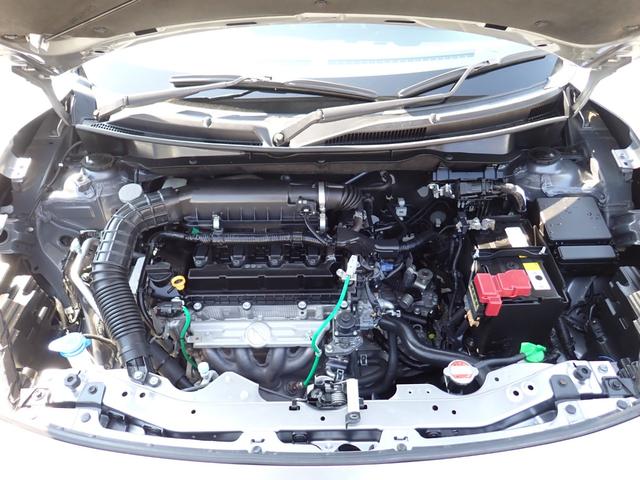 スイフト ＲＳ　５速ＭＴ　カロッツェリアディスプレイオーディオ　ＣＤ　ＤＶＤ　Ｂｌｕｅｔｏｏｔｈオーディオ　ＡＰＰＬＥ　ＣＡＲ　ＰＬＡＹ　スマホ連携ナビ　ＥＴＣ　Ｂカメラ　ドラレコ　シートヒーター　スマートキー（12枚目）
