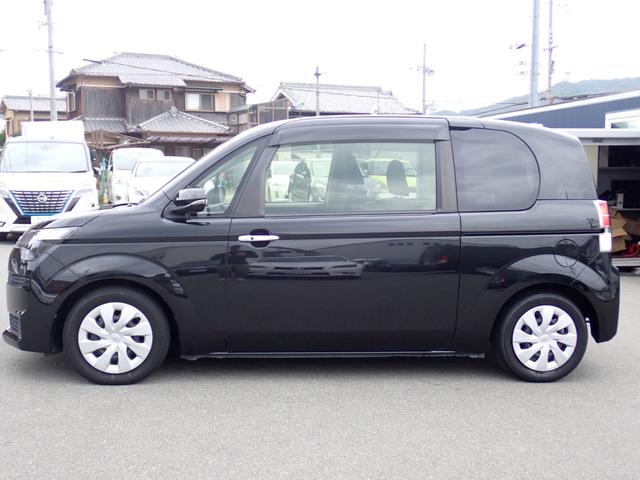 スペイド Ｆ　後期型禁煙車　ウェルキャブ　助手席リフトアップシートＡタイプ　福祉車両　純正ナビ　走行中ＴＶ　ＥＴＣ　Ｂカメラ　ユピテル前後ドライブレコーダー　セーフティセンス衝突軽減ブレーキ　スマートキー　電動ドア（5枚目）