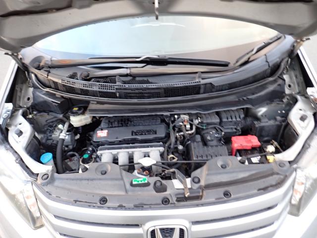 フリードスパイク ＧＬ　後期型　カロッツェリアナビ　ＣＤ　ＤＶＤ　ＳＤ　録音　Ｂｌｕｅｔｏｏｔｈオーディオ　フルセグ　走行中ＴＶ　ＥＴＣ　Ｂカメラ　ステリモ連動　スマートキー　両側電動ドア　ＨＩＤライト　フォグ　純正エアロ（12枚目）