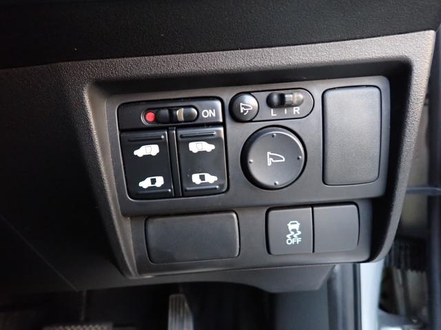 フリードスパイク ＧＬ　後期型　カロッツェリアナビ　ＣＤ　ＤＶＤ　ＳＤ　録音　Ｂｌｕｅｔｏｏｔｈオーディオ　フルセグ　走行中ＴＶ　ＥＴＣ　Ｂカメラ　ステリモ連動　スマートキー　両側電動ドア　ＨＩＤライト　フォグ　純正エアロ（21枚目）