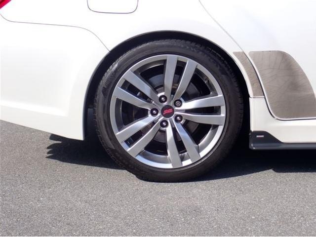 インプレッサ ＷＲＸ　ＳＴＩ　Ａライン　後期型　アプライドモデルＤ型　社外フルセグナビ　ＥＴＣ　Ｂカメラ　ＳＴＩパーツ（大型リアウイング　大型ブレーキキャリパー　エアロパーツ　タワーバー　１８アルミ　４本出しマフラー　ハーフレザーシート）（22枚目）