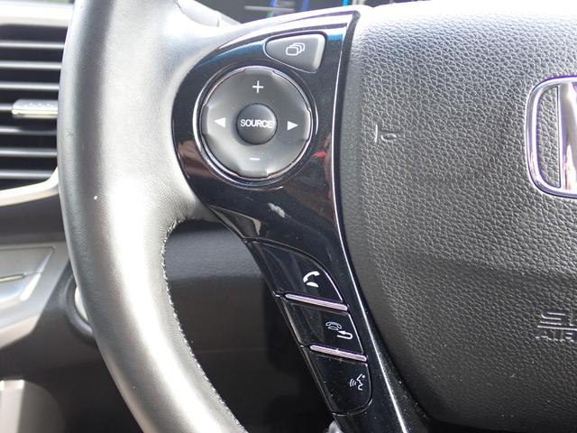 アコードハイブリッド ＥＸ　リア修復　黒革シート　禁煙車　純正ＨＤＤナビ　ＣＤ　ＤＶＤ　録音　Ｂｌｕｅｔｏｏｔｈオーディオ　フルセグ　ＥＴＣ　Ｆ＆Ｂカメラ　ドラレコ　電動リアシェイド　シートヒーター　ＣＭＢＳ衝突軽減ブレーキ（35枚目）