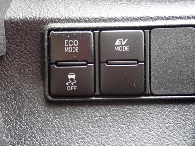 シエンタ ハイブリッド　ファンベースＸ　後期型　禁煙車　純正ナビＣＤ　ＤＶＤ　ＳＤ　録音　Ｂｌｕｅｔｏｏｔｈオーディオ　フルセグＴＶ　走行中ＴＶ　ＥＴＣ　Ｂカメラ　ステリモ連動　６スピーカー　純正ドラレコ　スマートキー２本　衝突軽減ブレーキ（27枚目）
