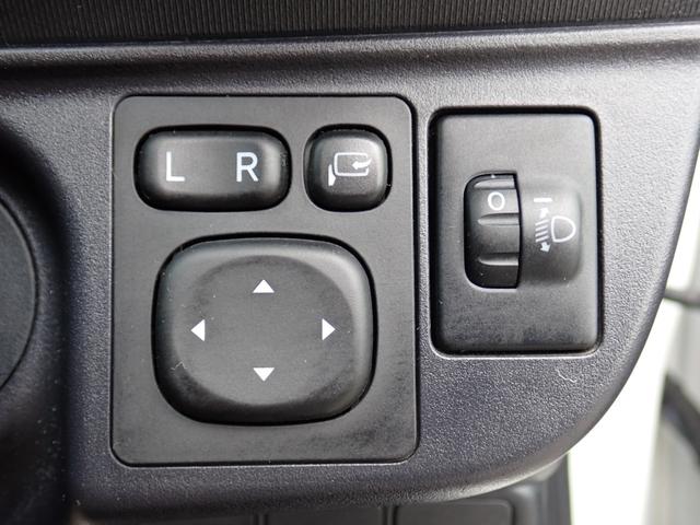 アクア S 後期型 純正ナビ CD SD AUX Bluetoothオーディオ 走行中TV ステリモ連動 ETC オートエアコン スペアタイヤ インフォメーションディスプレイ オートリトラクタブル電動格納ミラー(23枚目)
