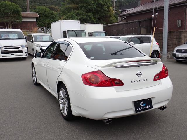 スカイライン 250GT タイプS 純正ナビ CD DVD 録音 フルセグTV 走行中TV ETC Bカメラ スマートキー 純正エアロ 純正リアウイング 純正18インチアルミ HIDライト ハーフレザーシート パワーシート 記録簿4枚(8枚目)