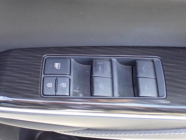 クラウンハイブリッド G 純正ナビ 黒革シート 全席パワーシート 全席シートヒーター 前席シートベンチレーター 全方位カメラ ETC2.0 純正デジタルインナーミラー 純正ドラレコ ハンドルヒーター 全ドアイージークローザー(43枚目)