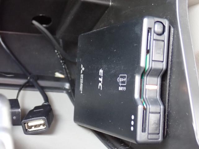 エブリイワゴン PZターボスペシャル 純正ナビCD DVD SD録音 Bluetoothオーディオ フルセグ走行中TV ETC 純正2視点切替式バックカメラ 両側電動ドア 左オートステップ スマートキー HIDライト 衝突軽減ブレーキ(24枚目)