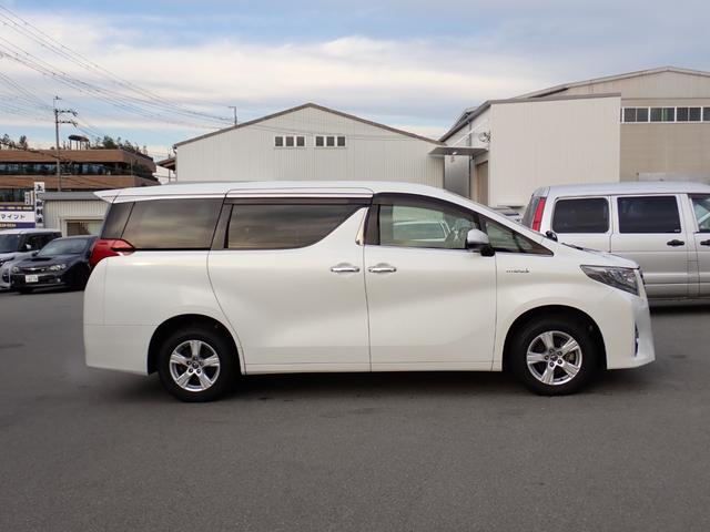 アルファードハイブリッド X 8人乗り 4WD ハイブリッド 純正ナビ ETC バックカメラ 両側電動ドア 前後クリアランスソナー スマートキー2本 LEDオートライト 前後オートエアコン リアゲートイージークローザー(5枚目)