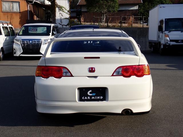 インテグラ タイプＲ　６速ＭＴ　Ｋ２０Ａエンジンタイミングチェーン　赤内装　純正レカロシート　レーシングギア車高調　ブレンボキャリパーブレーキ　社外マフラー　純正１７インチアルミ　純正エアロ　純正リアウイング（7枚目）