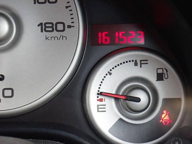 インテグラ タイプＲ　６速ＭＴ　Ｋ２０Ａエンジンタイミングチェーン　赤内装　純正レカロシート　レーシングギア車高調　ブレンボキャリパーブレーキ　社外マフラー　純正１７インチアルミ　純正エアロ　純正リアウイング（12枚目）