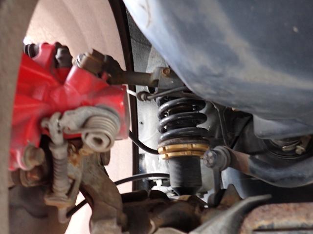 インテグラ タイプＲ　６速ＭＴ　Ｋ２０Ａエンジンタイミングチェーン　赤内装　純正レカロシート　レーシングギア車高調　ブレンボキャリパーブレーキ　社外マフラー　純正１７インチアルミ　純正エアロ　純正リアウイング（35枚目）