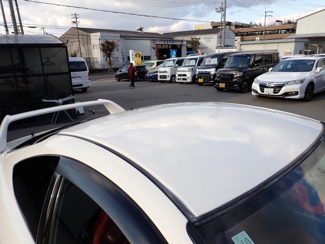 インテグラ タイプＲ　６速ＭＴ　Ｋ２０Ａエンジンタイミングチェーン　赤内装　純正レカロシート　レーシングギア車高調　ブレンボキャリパーブレーキ　社外マフラー　純正１７インチアルミ　純正エアロ　純正リアウイング（41枚目）