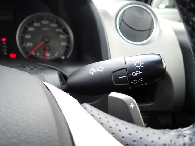 ストリーム ＲＳＺ　後期型　２０００ｃｃエンジン　ＣＶＴ　パドルシフト　タイミングチェーン　純正ナビ　ＣＤ　ＤＶＤ　ＳＤ　ＵＳＢ　ＴＶ　ＥＴＣ　バックカメラ　純正１７インチアルミ　ＨＩＤオートライト　オートエアコン（30枚目）