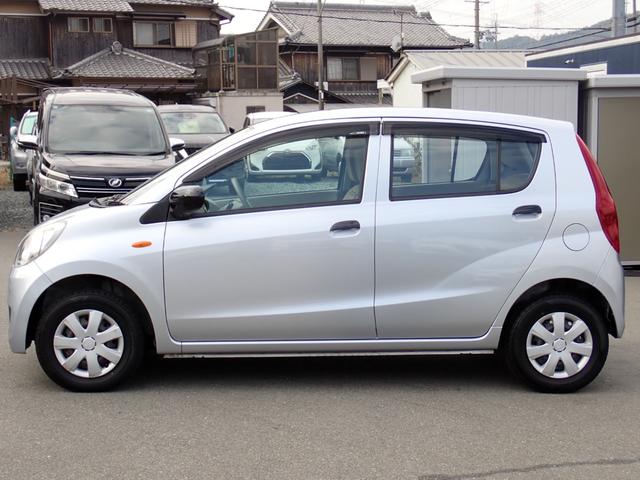 ミラ Ｘスペシャル　５速ＭＴ　ＫＦエンジンタイミングチェーン　純正ナビ　ＣＤ　ＤＶＤ　ＳＤ　Ｂｌｕｅｔｏｏｔｈオーディオ　フルセグＴＶ　走行中ＴＶ　バックカメラ　ブリジストン２０２４年製タイヤ　キーレス　スペアタイヤ（5枚目）