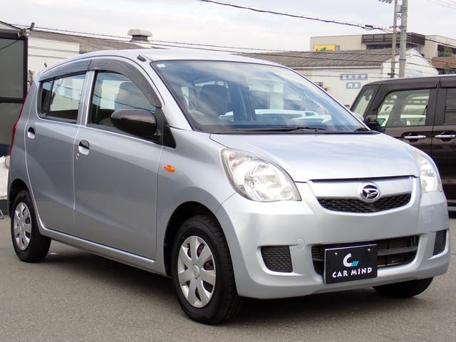 ミラ Ｘスペシャル　５速ＭＴ　ＫＦエンジンタイミングチェーン　純正ナビ　ＣＤ　ＤＶＤ　ＳＤ　Ｂｌｕｅｔｏｏｔｈオーディオ　フルセグＴＶ　走行中ＴＶ　バックカメラ　ブリジストン２０２４年製タイヤ　キーレス　スペアタイヤ（6枚目）