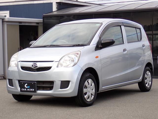 ミラ Ｘスペシャル　５速ＭＴ　ＫＦエンジンタイミングチェーン　純正ナビ　ＣＤ　ＤＶＤ　ＳＤ　Ｂｌｕｅｔｏｏｔｈオーディオ　フルセグＴＶ　走行中ＴＶ　バックカメラ　ブリジストン２０２４年製タイヤ　キーレス　スペアタイヤ（7枚目）