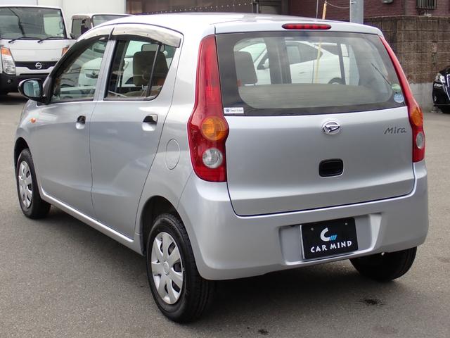 ミラ Ｘスペシャル　５速ＭＴ　ＫＦエンジンタイミングチェーン　純正ナビ　ＣＤ　ＤＶＤ　ＳＤ　Ｂｌｕｅｔｏｏｔｈオーディオ　フルセグＴＶ　走行中ＴＶ　バックカメラ　ブリジストン２０２４年製タイヤ　キーレス　スペアタイヤ（9枚目）