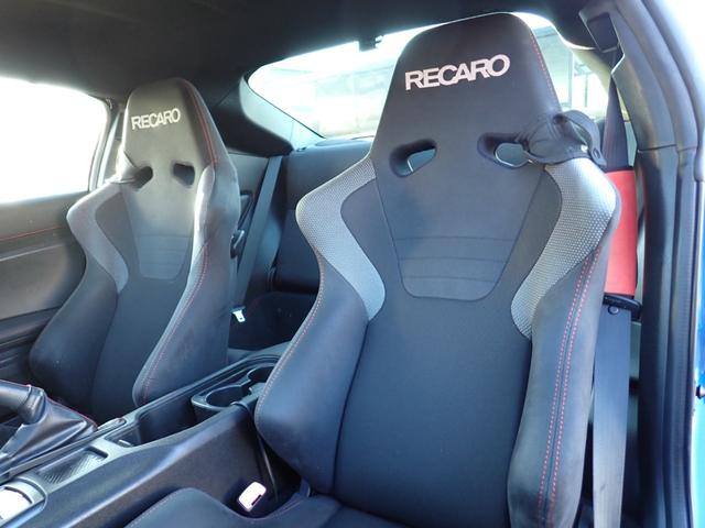 希少車やどうしても外せない装備内容、カラーなど探してもなかなか出てこない車両はオートオークションや当社ネットワークを利用した注文販売もできます。販売実績多数御座います。是非ご相談ください。