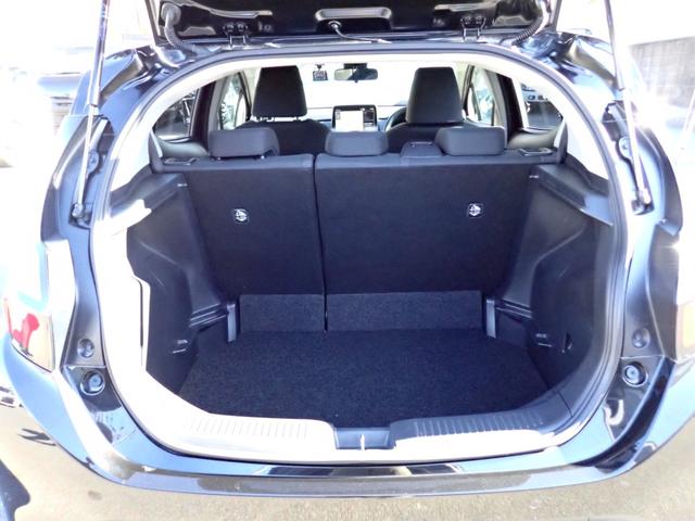 アクア Ｇ　純正ＯＰ１０．５インチディスプレイナビ　ＨＤＭＩ　ＭＩＲＡＣＡＳＴ　ＯＰ全方位カメラ　ＯＰシートヒーター＆ハンドルヒーター　ＥＴＣ　前後ドライブレコーダー　スマートキー　衝突軽減ブレーキ　社外アルミ（13枚目）