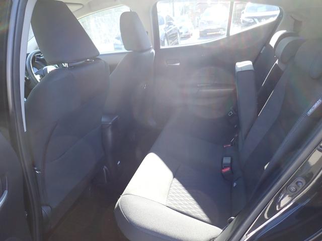 アクア Ｇ　純正ＯＰ１０．５インチディスプレイナビ　ＨＤＭＩ　ＭＩＲＡＣＡＳＴ　ＯＰ全方位カメラ　ＯＰシートヒーター＆ハンドルヒーター　ＥＴＣ　前後ドライブレコーダー　スマートキー　衝突軽減ブレーキ　社外アルミ（16枚目）