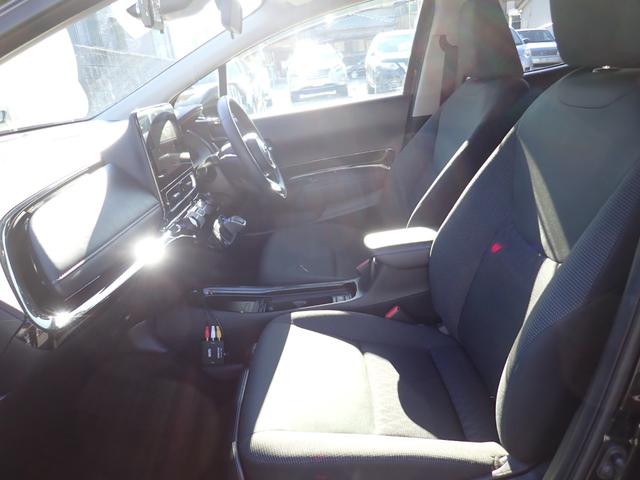 アクア Ｇ　純正ＯＰ１０．５インチディスプレイナビ　ＨＤＭＩ　ＭＩＲＡＣＡＳＴ　ＯＰ全方位カメラ　ＯＰシートヒーター＆ハンドルヒーター　ＥＴＣ　前後ドライブレコーダー　スマートキー　衝突軽減ブレーキ　社外アルミ（17枚目）