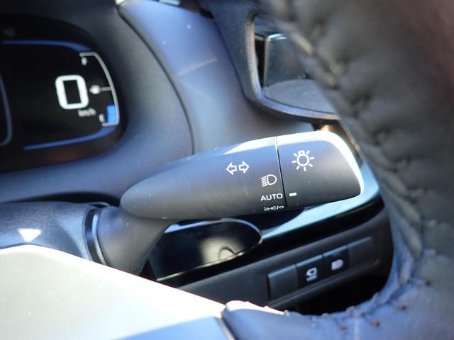 アクア Ｇ　純正ＯＰ１０．５インチディスプレイナビ　ＨＤＭＩ　ＭＩＲＡＣＡＳＴ　ＯＰ全方位カメラ　ＯＰシートヒーター＆ハンドルヒーター　ＥＴＣ　前後ドライブレコーダー　スマートキー　衝突軽減ブレーキ　社外アルミ（35枚目）