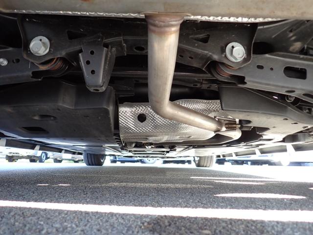 プリウス Ｓツーリングセレクション　後期型　モデリスタエアロ　純正９インチハイレゾ音源対応ナビ走行中ＴＶ　全方位カメラ　ＥＴＣ２．０　純正ドラレコ　スマートキー２本　黒革調シート　シートヒーター　純正ＯＰデジタルインナーミラー（12枚目）